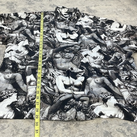 New Undercover Statue Print Short Sleeve Button Up Shirt Mens Sz 5 - Picture 12 of 16